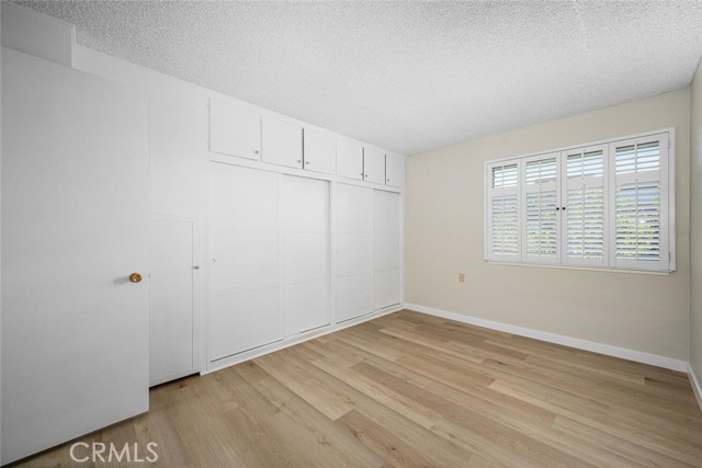 1930 St John Road, Seal Beach CA: https://media.crmls.org/medias/9b124a69-1bcf-42e2-8675-7c4ec3d0ee18.jpg