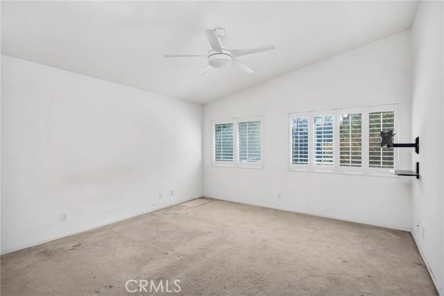Image 19 of 33 For 30800 Branford Drive
