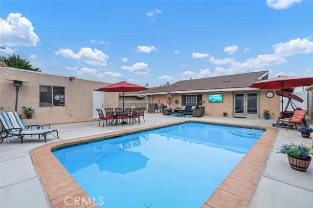 2415 Casa Grande Street, Pasadena CA: https://media.crmls.org/medias/9b12d396-d8e4-49d1-8f17-fda5f03f308a.jpg