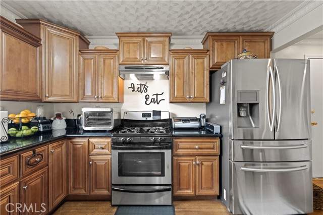 Detail Gallery Image 16 of 43 For 9804 Haas Ave, Los Angeles,  CA 90047 - 3 Beds | 2 Baths