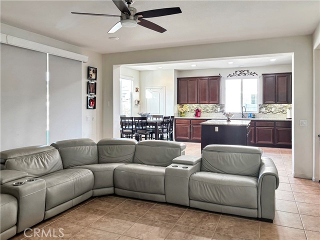 35357 Mayapple Ct, French Valley, CA 92563 photo 9