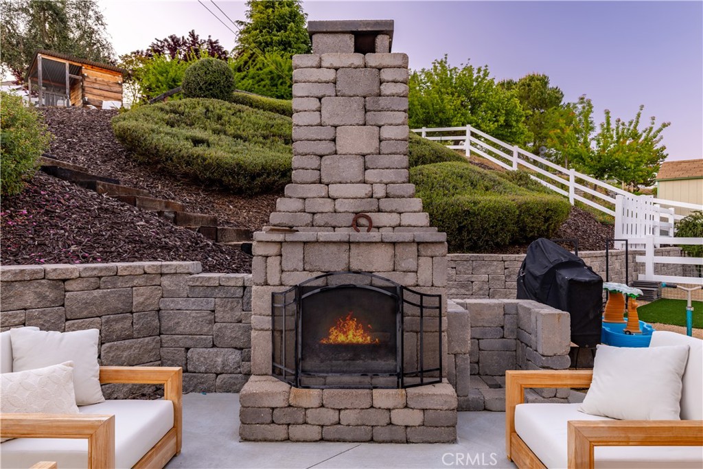 1307 Crown Way