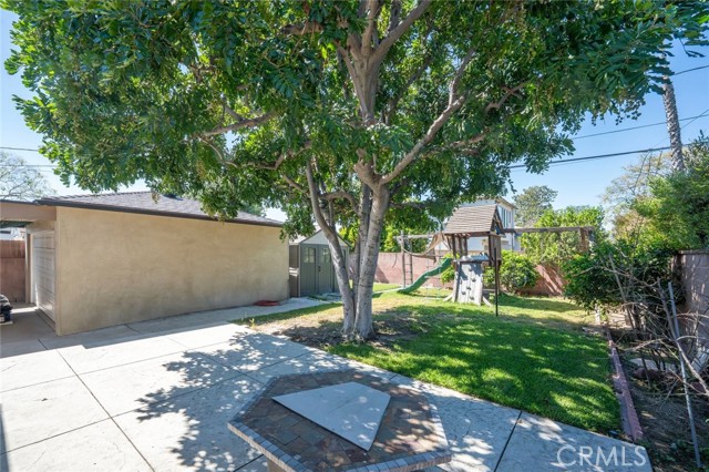 Detail Gallery Image 28 of 29 For 1641 N Catalina, Burbank,  CA 91505 - 3 Beds | 2 Baths