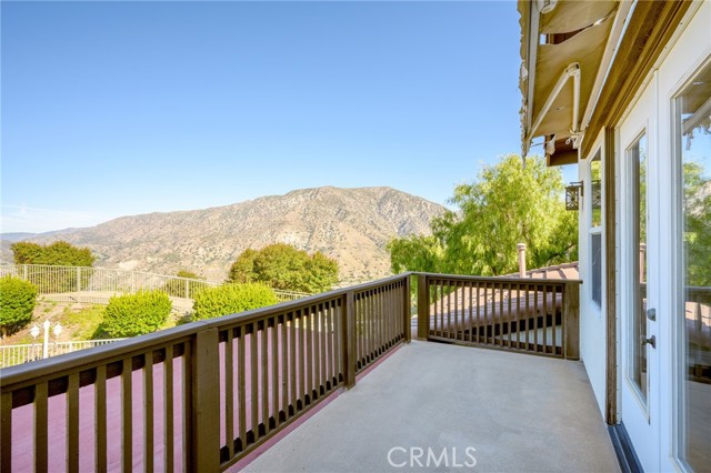 Detail Gallery Image 24 of 55 For 7370 Chantilly Ln, Tujunga,  CA 91042 - 6 Beds | 4 Baths