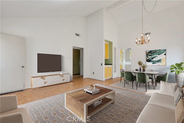 17306 Village 17, Camarillo CA: https://media.crmls.org/medias/9b1574d7-e66f-4473-adbd-2fb6370feab5.jpg
