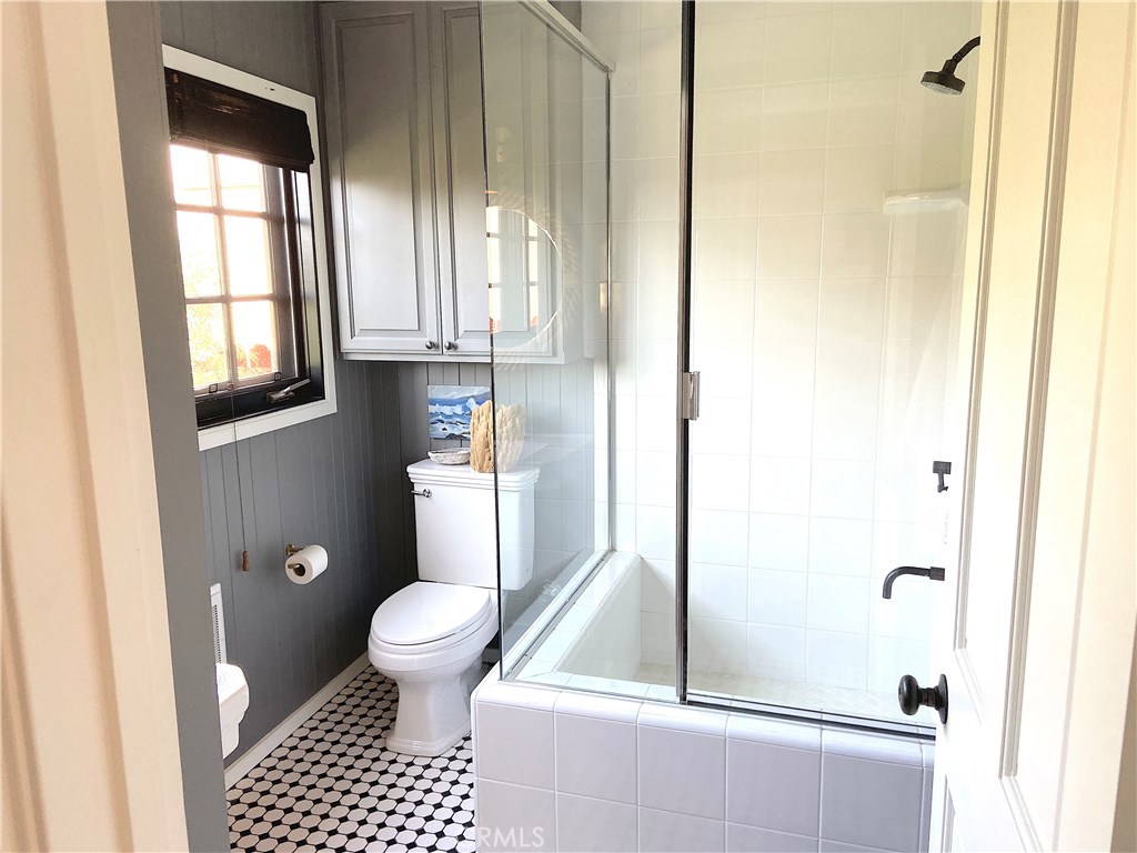 9b1683ba 0968 42f9 B2f1 6b12883eaad6