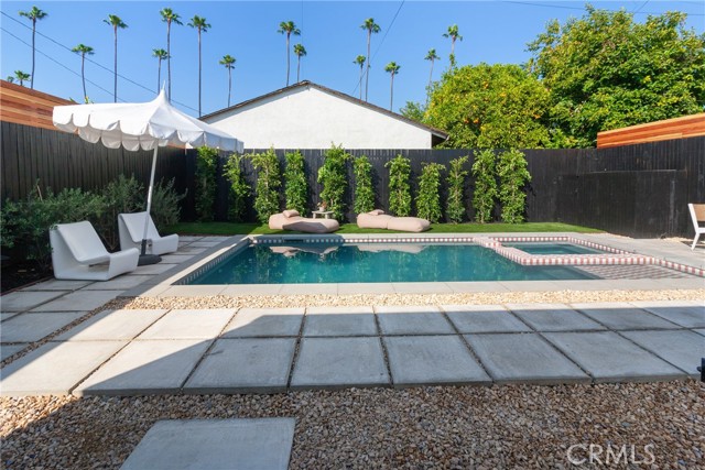 3923 Revere Avenue, Los Angeles CA: https://media.crmls.org/medias/9b1918a3-d2a5-41bf-a3aa-32155a02f4a1.jpg