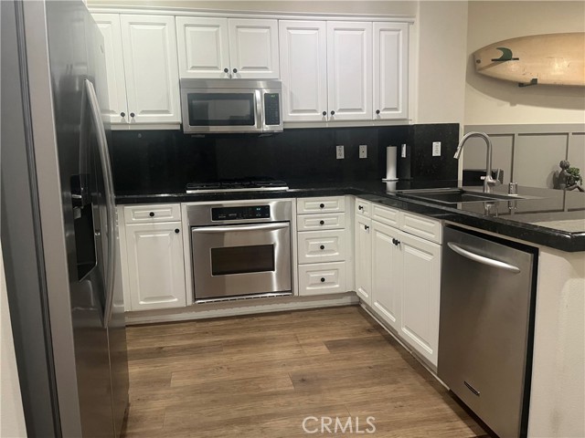 Detail Gallery Image 7 of 33 For 3355 via Merano, Costa Mesa,  CA 92626 - 3 Beds | 2/1 Baths