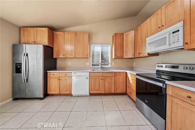 Detail Gallery Image 7 of 36 For 3593 Peony St, Clearlake,  CA 95422 - 3 Beds | 2 Baths