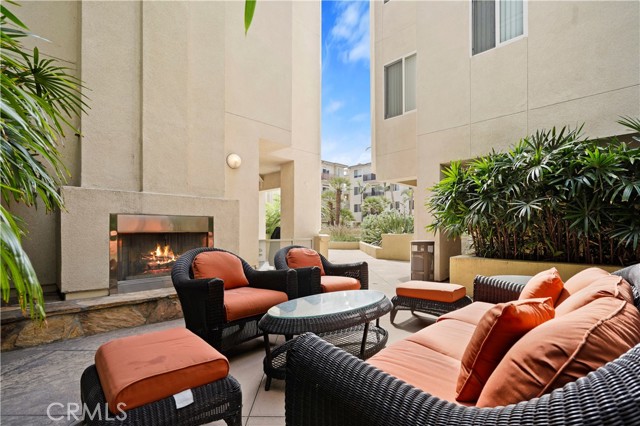 13200 Pacific Promenade, Playa Vista CA: https://media.crmls.org/medias/9b19c649-f5ad-4ae9-9512-be85553a5bec.jpg