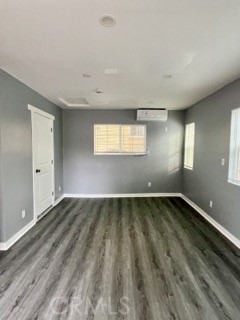 Detail Gallery Image 4 of 14 For 1825 3/4 S. Van Ness Ave, Los Angeles,  CA 90019 - 0 Beds | 1 Baths