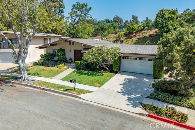 636 S Camino Cerrado, South Pasadena CA: https://media.crmls.org/medias/9b1a9452-f7d6-431b-8398-09d84e54ba52.jpg