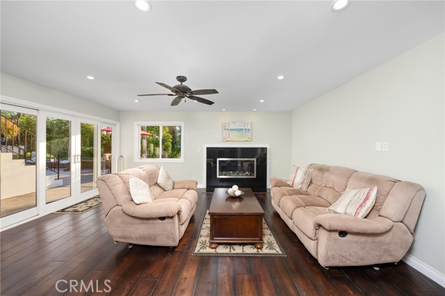 1481 Kensington Drive, Fullerton CA: https://media.crmls.org/medias/9b1b7bef-e88b-4b4f-8c13-90e7abc1af8e.jpg