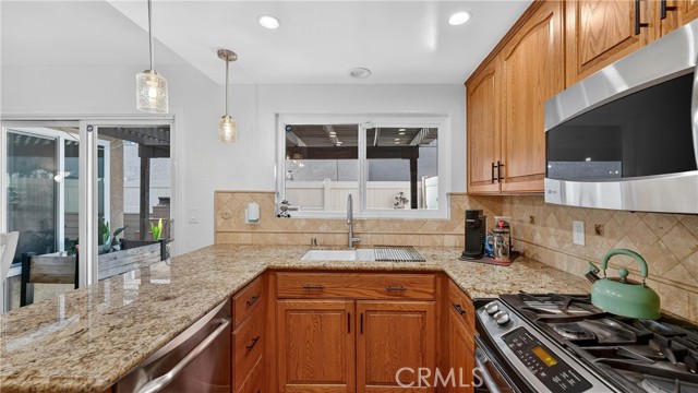 Detail Gallery Image 18 of 46 For 4304 Lincoln Plaza, Cypress,  CA 90630 - 2 Beds | 2/1 Baths