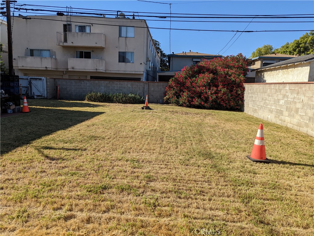 https://media.crmls.org/medias/9b1c18e0-40c7-4eab-abbe-5a3ee65d1636.jpg?preset=X-Large
