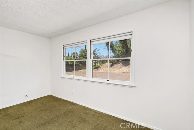 Detail Gallery Image 16 of 31 For 23309 Community St, West Hills,  CA 91304 - 4 Beds | 2 Baths
