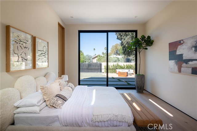 Detail Gallery Image 32 of 36 For 23340 Collins, Woodland Hills,  CA 91367 - 4 Beds | 4/1 Baths