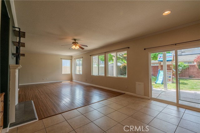 Detail Gallery Image 12 of 54 For 33565 Cyclamen Ln, Murrieta,  CA 92563 - 4 Beds | 2/1 Baths