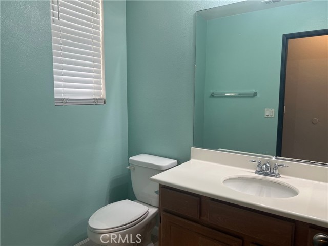 Detail Gallery Image 10 of 32 For 4111 Vahan Ct, Lancaster,  CA 93536 - 5 Beds | 3 Baths