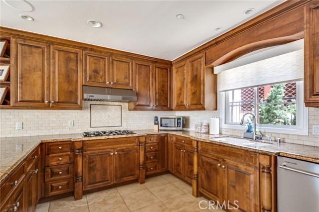 117 Santa Ana Lane, San Clemente CA: https://media.crmls.org/medias/9b1e512e-dded-4f06-9626-0376f81988e9.jpg
