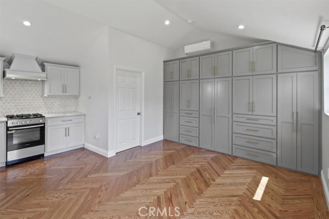 Detail Gallery Image 32 of 36 For 2682 E Villa St, Pasadena,  CA 91107 - 4 Beds | 3 Baths