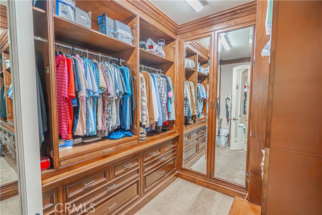 Detail Gallery Image 38 of 75 For 26524 Valley Oak Ln, Valencia,  CA 91381 - 5 Beds | 5/1 Baths