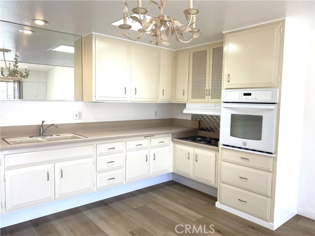 Detail Gallery Image 6 of 12 For 1520 Pelham Rd., M5-126e, Seal Beach,  CA 90740 - 1 Beds | 1 Baths