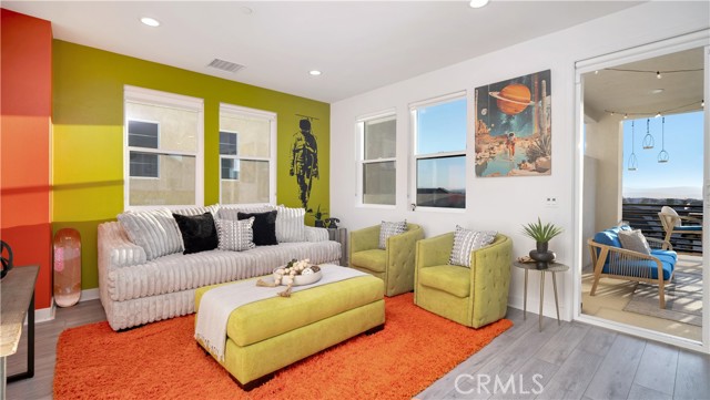 Detail Gallery Image 33 of 47 For 233 Tank, Irvine,  CA 92618 - 3 Beds | 2/1 Baths