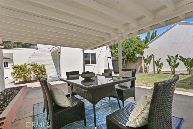 Detail Gallery Image 23 of 24 For 3800 Virginia Rd, Los Angeles,  CA 90008 - 3 Beds | 2/1 Baths