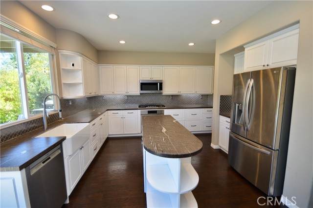 Detail Gallery Image 9 of 32 For 31485 Culbertson Ln, Temecula,  CA 92591 - 5 Beds | 3 Baths