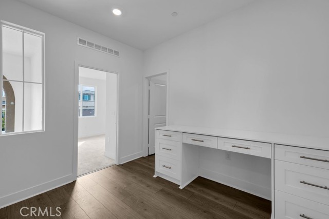 Detail Gallery Image 9 of 22 For 33314 Celadon Ave, French Valley,  CA 92695 - 3 Beds | 2/1 Baths