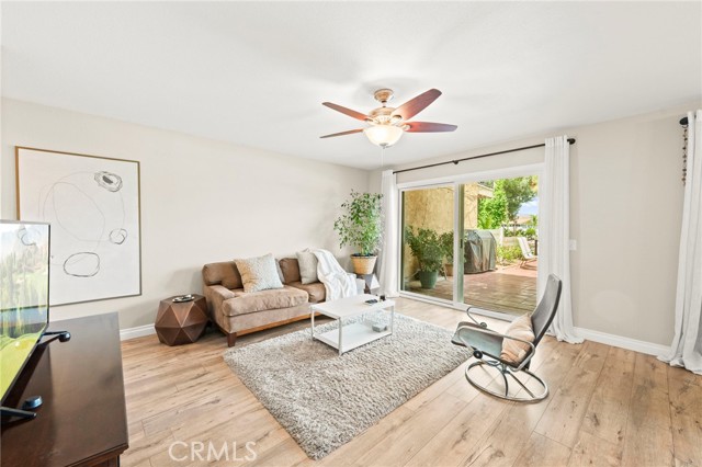 Detail Gallery Image 8 of 43 For 24311 Canyon Lake Drive N Unit 12, Canyon Lake,  CA 92587 - 2 Beds | 2 Baths