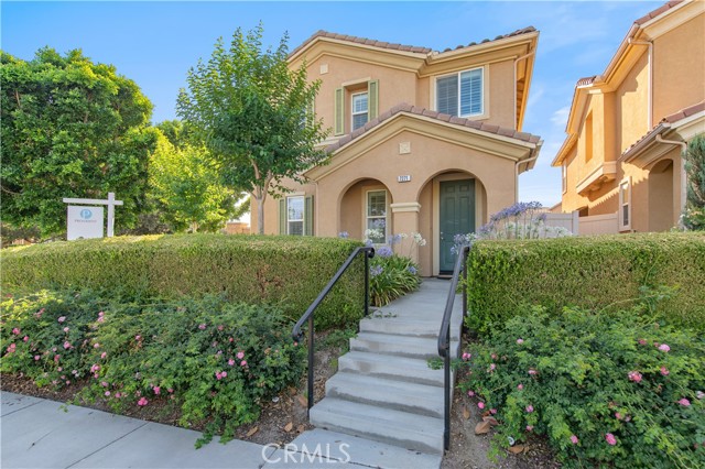 7271 Enclave Drive, Eastvale CA: https://media.crmls.org/medias/9b24225e-434b-45cc-9d3d-47d1540a0a6c.jpg