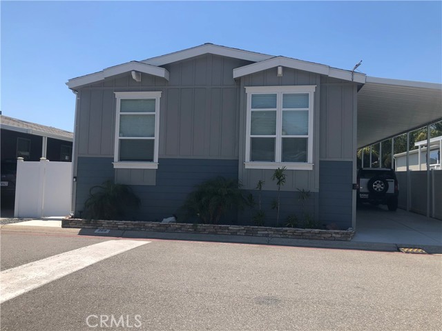 Detail Gallery Image 2 of 34 For 4901 Green River Rd #268,  Corona,  CA 92878 - 4 Beds | 2 Baths