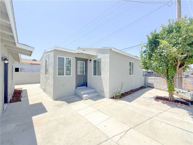 518 N Wilmington Avenue, Compton CA: https://media.crmls.org/medias/9b248c9f-f1a8-4d7d-9c21-71640c18bfdc.jpg