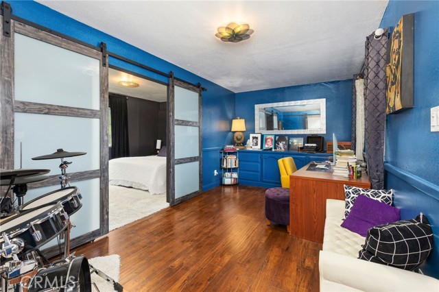 Detail Gallery Image 32 of 46 For 453 Davos, Crestline,  CA 92325 - 5 Beds | 2/1 Baths