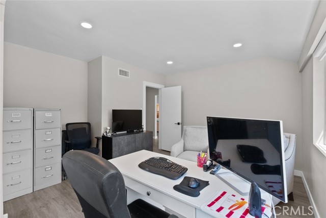 17441 Rayen Street, Sherwood Forest CA: https://media.crmls.org/medias/9b251313-558a-479c-af57-8544d875259e.jpg