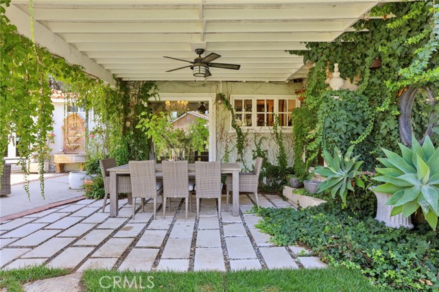 Detail Gallery Image 39 of 54 For 22015 Independencia St, Woodland Hills,  CA 91364 - 3 Beds | 2 Baths