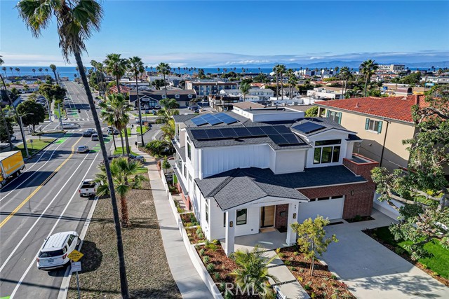 641 Gertruda Avenue, Redondo Beach, California 90277, 5 Bedrooms Bedrooms, ,5 BathroomsBathrooms,Residential,For Sale,Gertruda,SB25224574