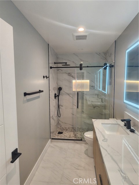 20522 Sherman Way, Winnetka CA: https://media.crmls.org/medias/9b25fd2d-cb45-41ff-b18f-b0728c202a23.jpg