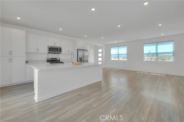 Detail Gallery Image 24 of 75 For 15820 Caterpillar Dr, Fontana,  CA 92336 - 4 Beds | 3 Baths