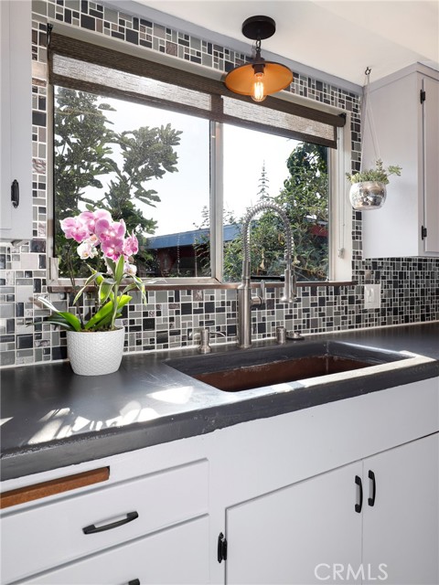Detail Gallery Image 10 of 38 For 3921 Paige St, Los Angeles,  CA 90031 - 3 Beds | 2 Baths