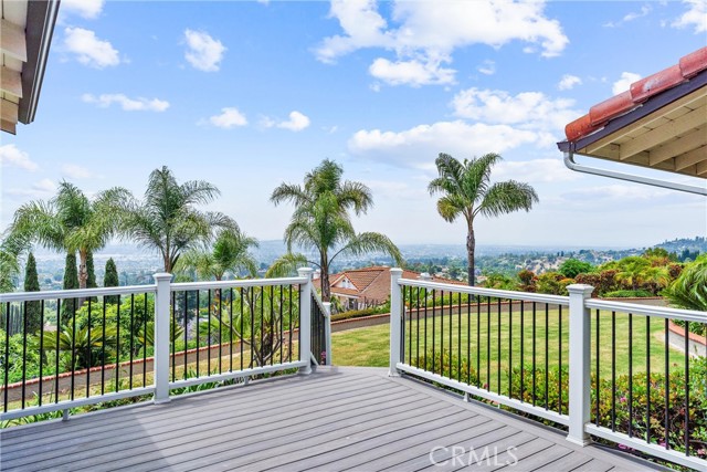 1929 Dorothea Road, La Habra Heights CA: https://media.crmls.org/medias/9b26a04b-ef09-480f-ab54-8869cc985edd.jpg