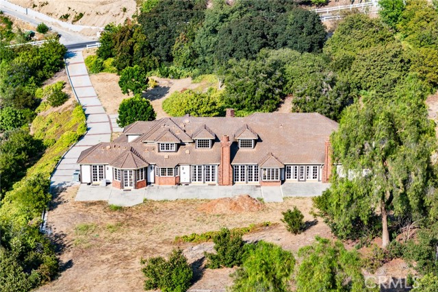 2945 Steeplechase Lane, Diamond Bar CA: https://media.crmls.org/medias/9b26dfcf-ec48-4a92-ae70-511d1492f077.jpg