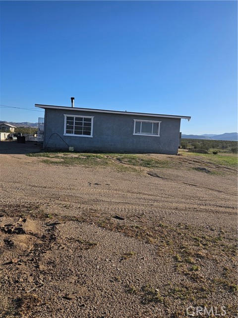 2352 S Jacks Ranch Drive, Ridgecrest CA: https://media.crmls.org/medias/9b284f3a-319b-4b60-8e54-89a9e84e7515.jpg