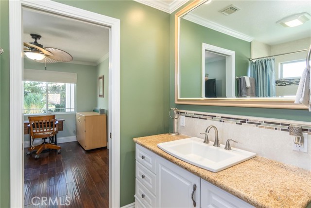 Detail Gallery Image 19 of 29 For 13542 Ashbrook Ln, Moorpark,  CA 93021 - 4 Beds | 3/1 Baths