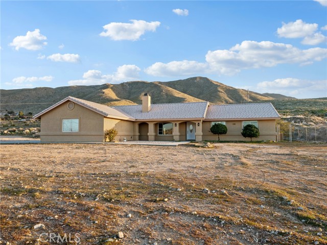 Detail Gallery Image 2 of 48 For 9230 Allegra Vista, Apple Valley,  CA 92308 - 4 Beds | 2 Baths
