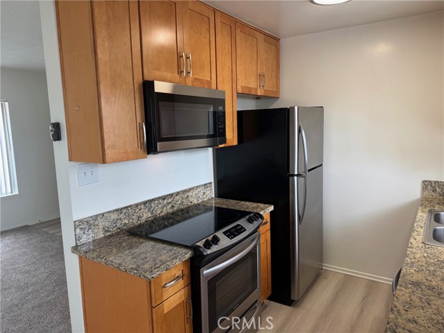 1106 Central, Seal Beach CA: https://media.crmls.org/medias/9b2929c1-c79e-4b99-8f63-426c6c32458e.jpg