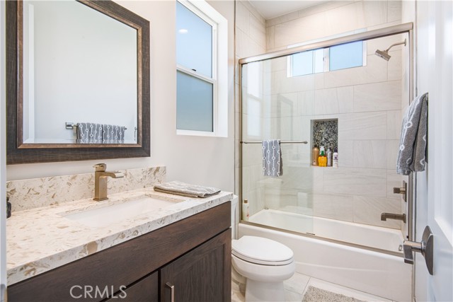 2206 Warfield Avenue, Redondo Beach, California 90278, 4 Bedrooms Bedrooms, ,3 BathroomsBathrooms,Residential,Sold,Warfield,SB22060456