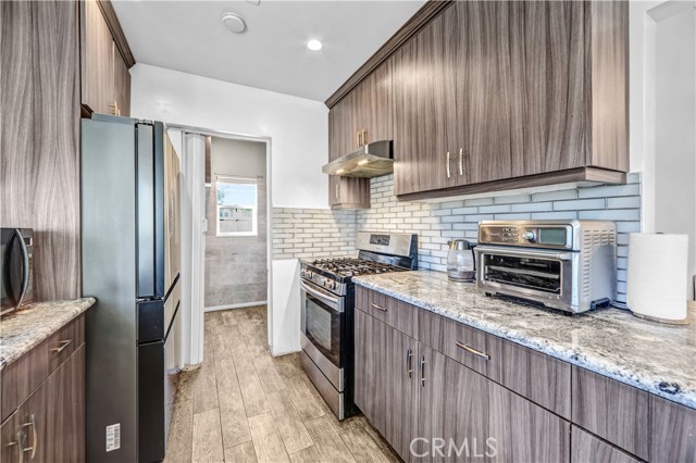 Detail Gallery Image 13 of 22 For 1220 Richard, Glendale,  CA 91206 - 2 Beds | 2 Baths